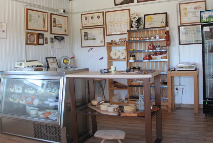 Venta directa en fábrica, en Candeleda, Valle del Tiétar sur de Gredos