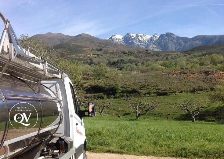 Fábrica de quesos artesanos de cabra de la Sierra de Gredos, Candeleda, Valle del Tiétar y La Vera