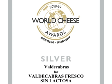 WORLD CHEESE AWARDS 2018-19 Silver / VALDECABRAS FRESCO SIN LACTOSA